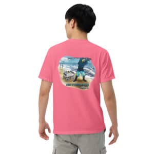 Man wearing Obi Pompanobi Fishing Beach Scene Design Crunchberry color T-shirt