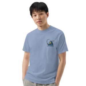 Man wearing Obi Pompanobi Fishing Beach Scene Design Washed Denim color T-shirt